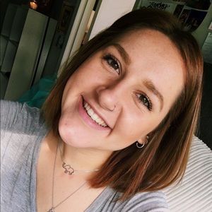 Meet your Posher, Rebekah